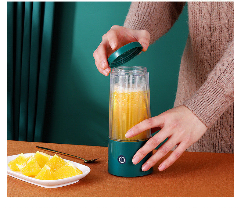 Small portable blender