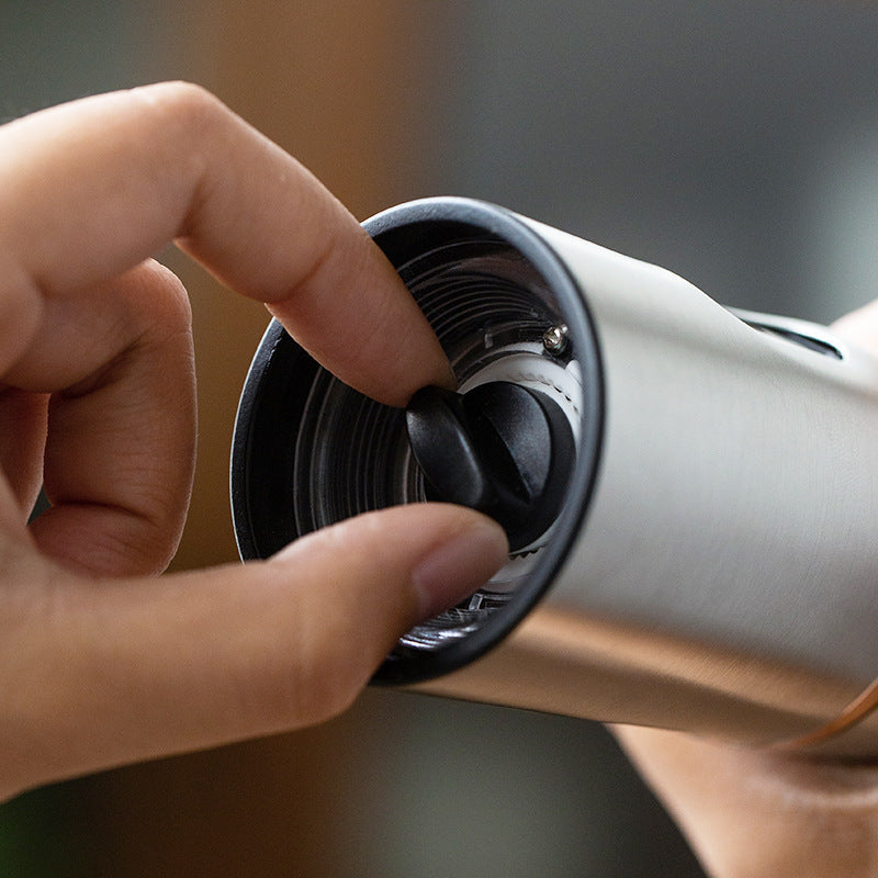 Sleek spice grinder