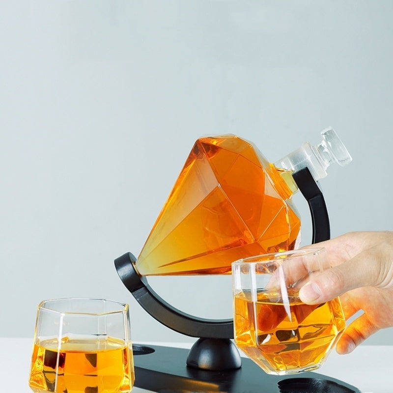 Diamond whiskey decanter set