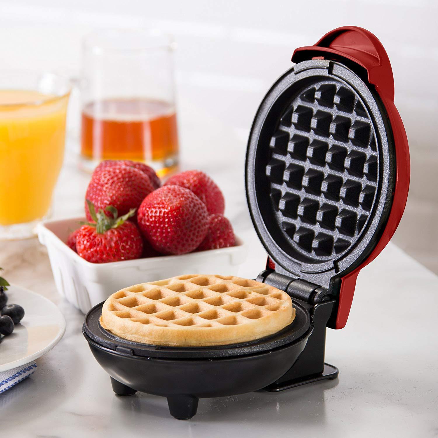 Mini waffle maker