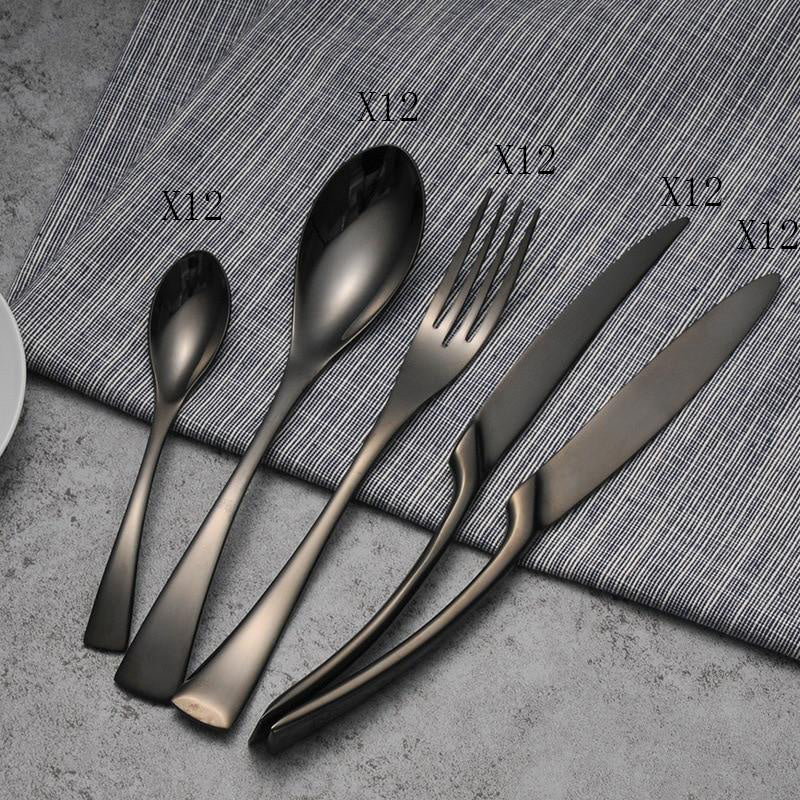 Elegant black dinnerware