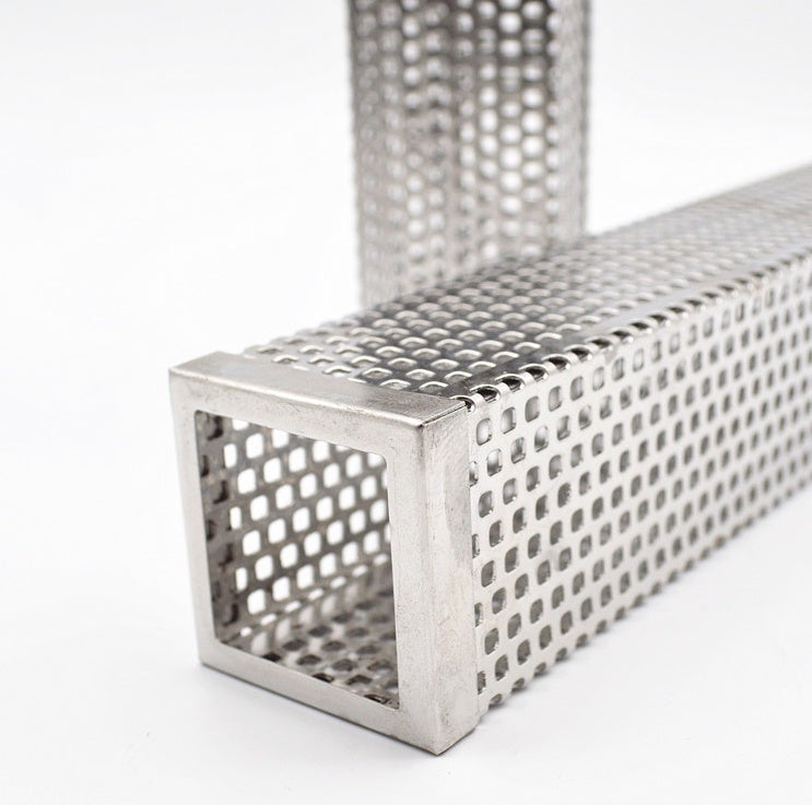 Pellet smoker pipe
