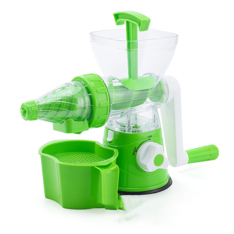 Portable manual juicer
